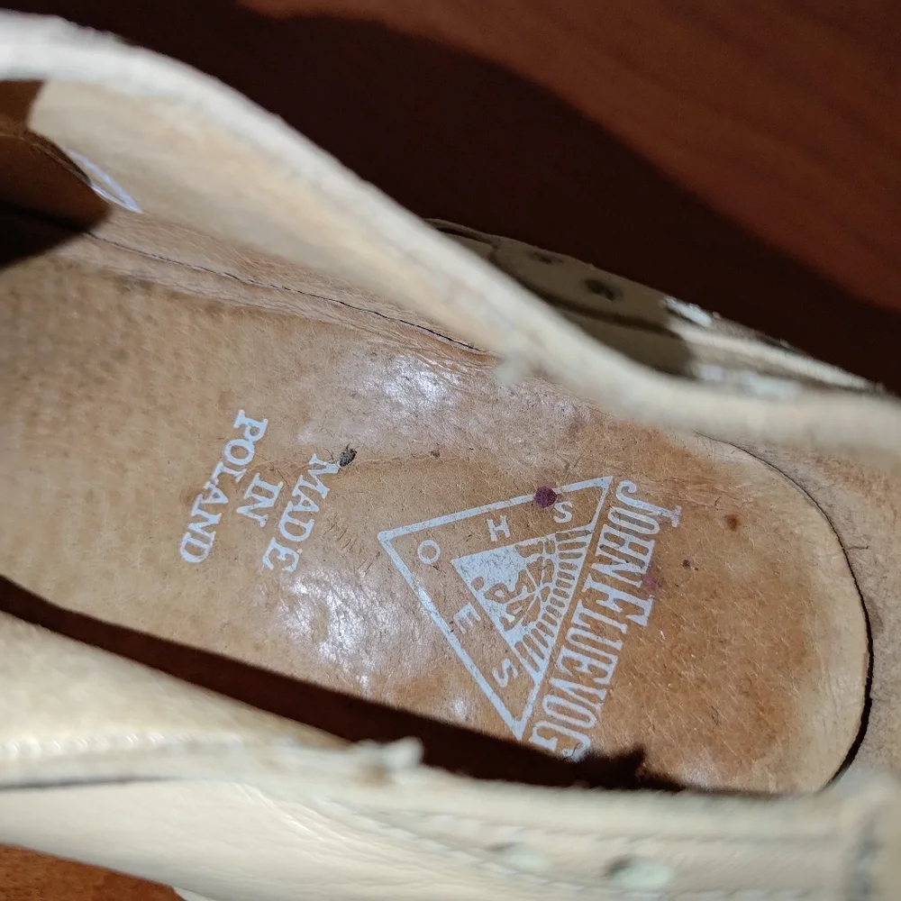 JOHN FLUEVOG Adrians : Alli 4-Buckle Mary Jane Brogue Wingtip Shoes US 7 Beige - Picture 11 of 16